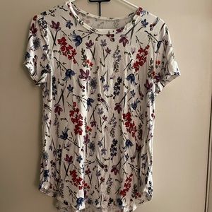 Grace and Lace XS floral top